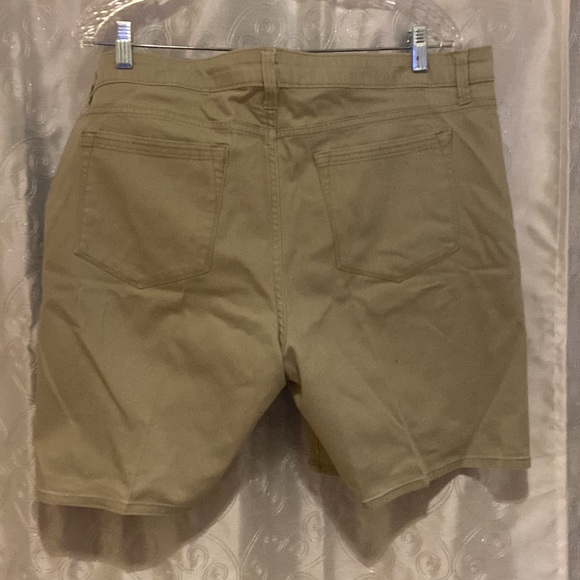 Lee Riders Midrise Khaki Shorts Women’s Size 18 💥 - Picture 5 of 6